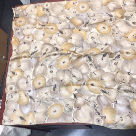 Silk McLaughlin scarf - Picture 1 of 3